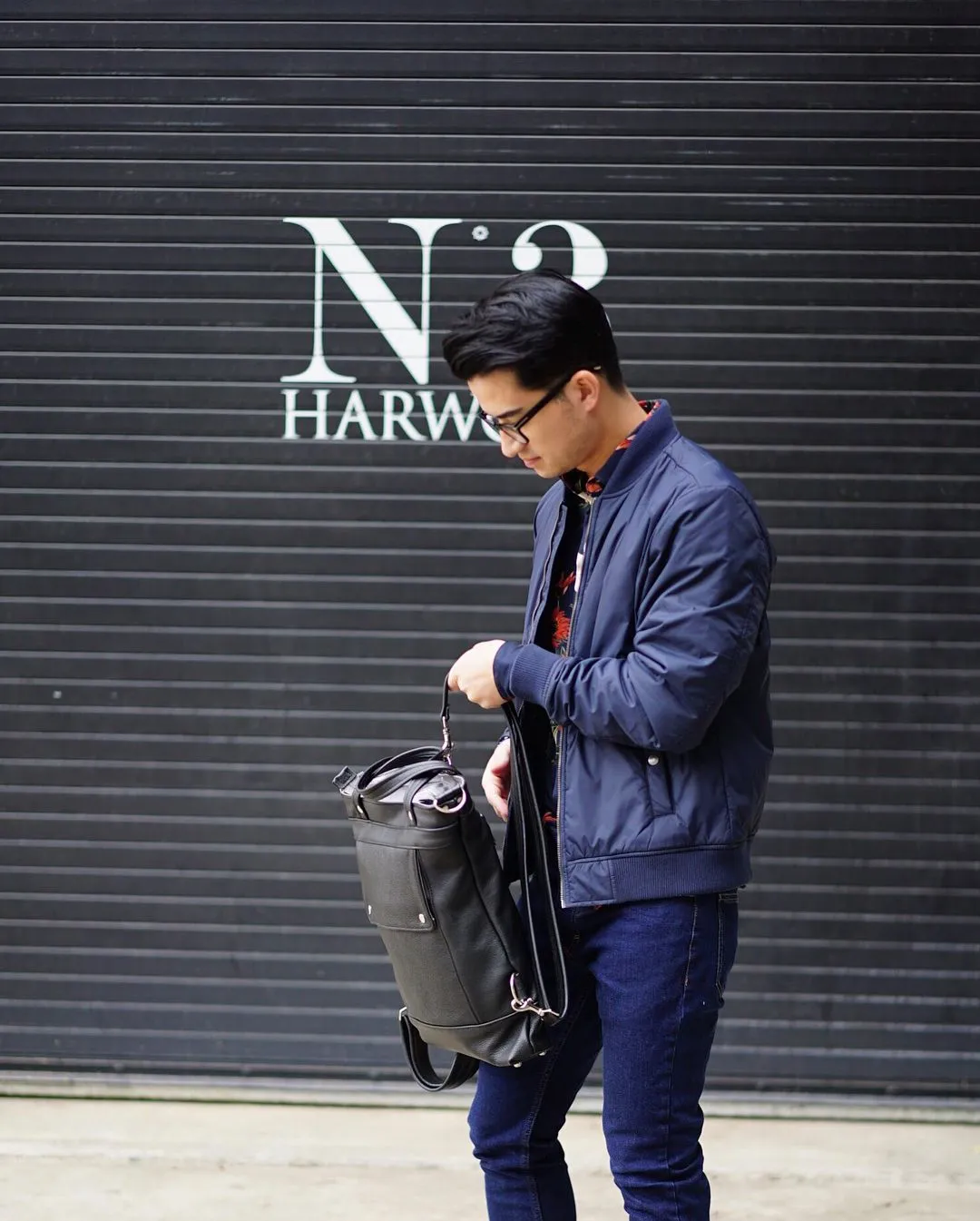 Briefcase in Onyx, Backpack Convertible