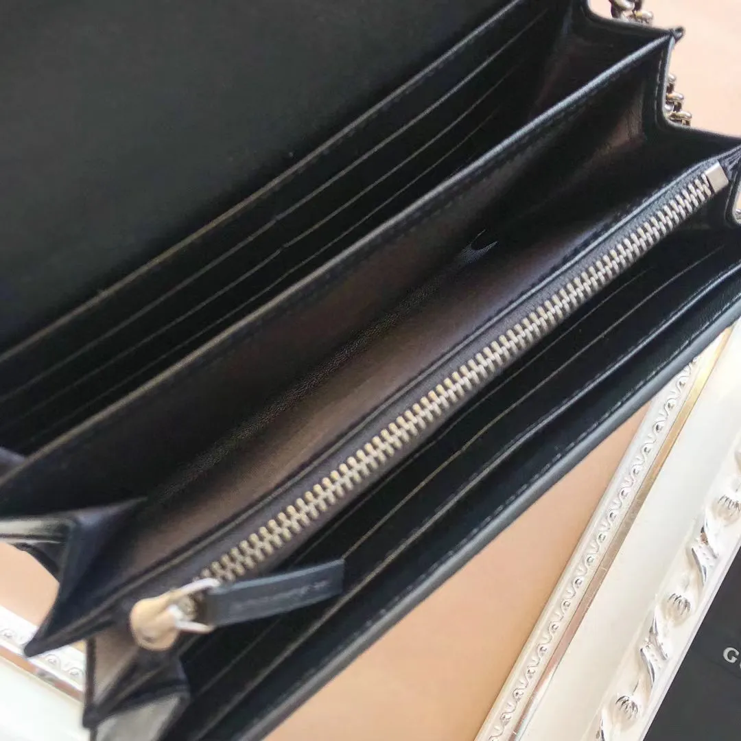GC413 Wallet on the Chain / 7.9x5.3x1.6inch