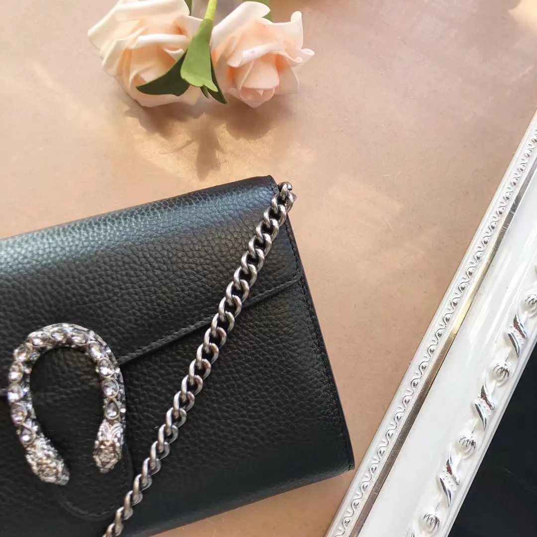 GC413 Wallet on the Chain / 7.9x5.3x1.6inch