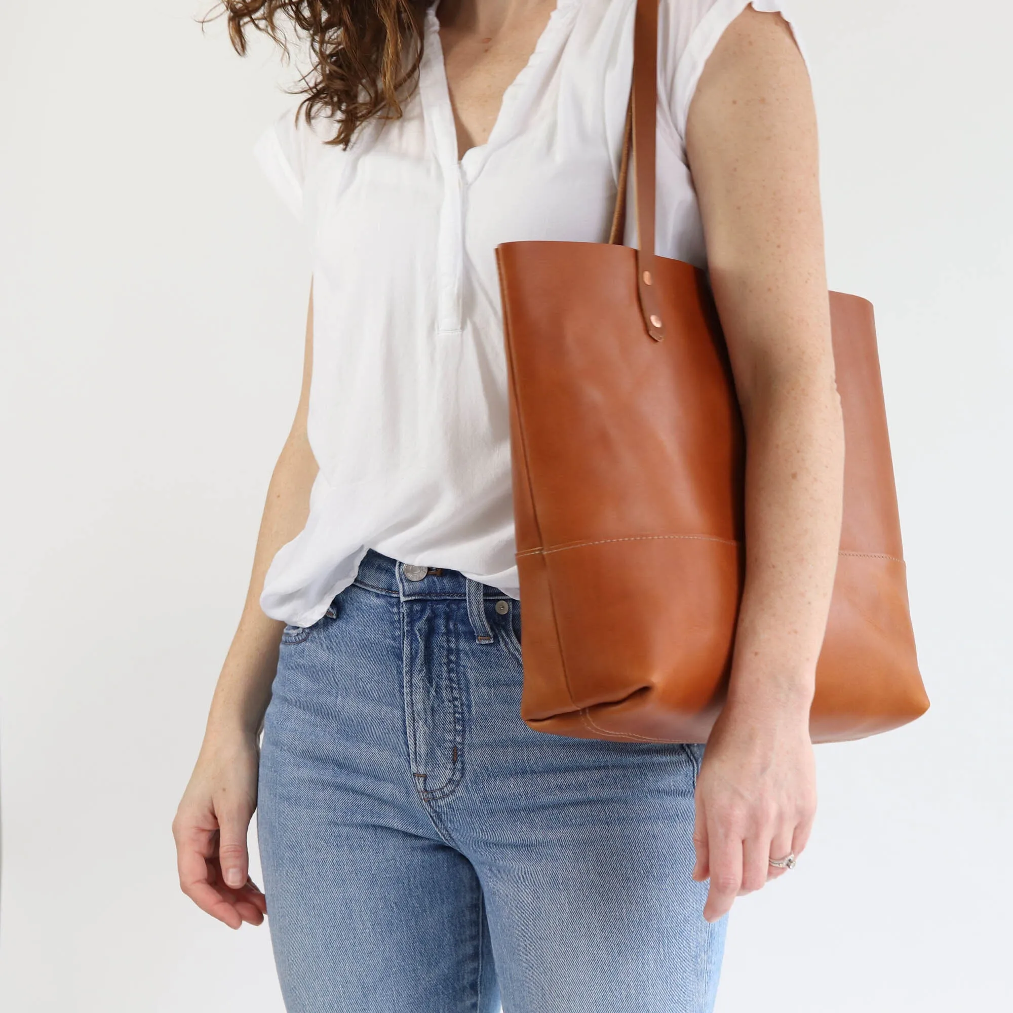 Work Tote in Italian Vegetable Tanned Leather - Tan